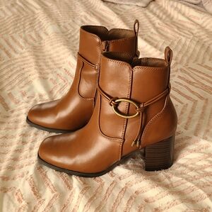 CROFT & BORROW ankle booties